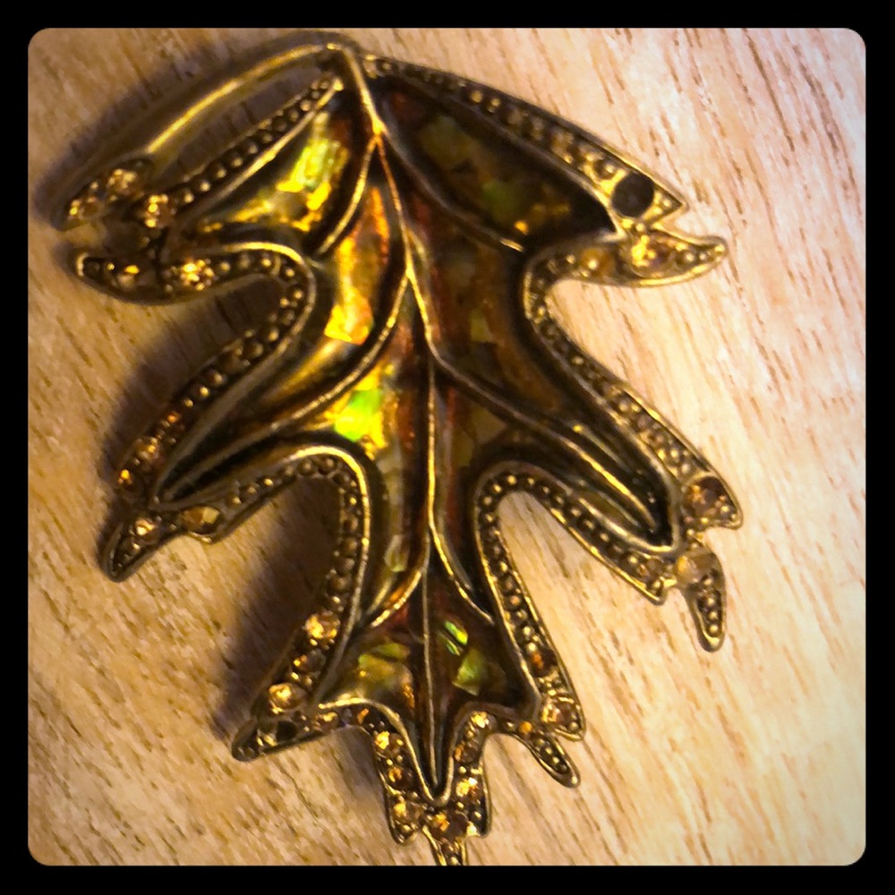 Fall leaf pin ☀️